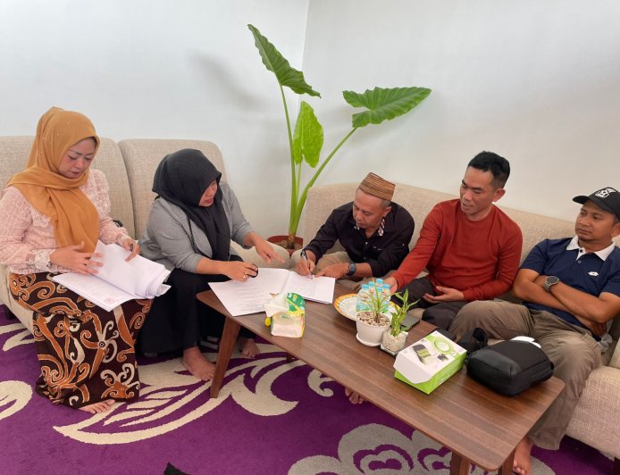 Cerita Inspiratif Notariat H.Sitti Munawiriah SH.MKn